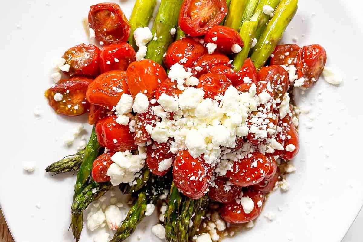 Roasted Asparagus And Cherry Tomatoes. 