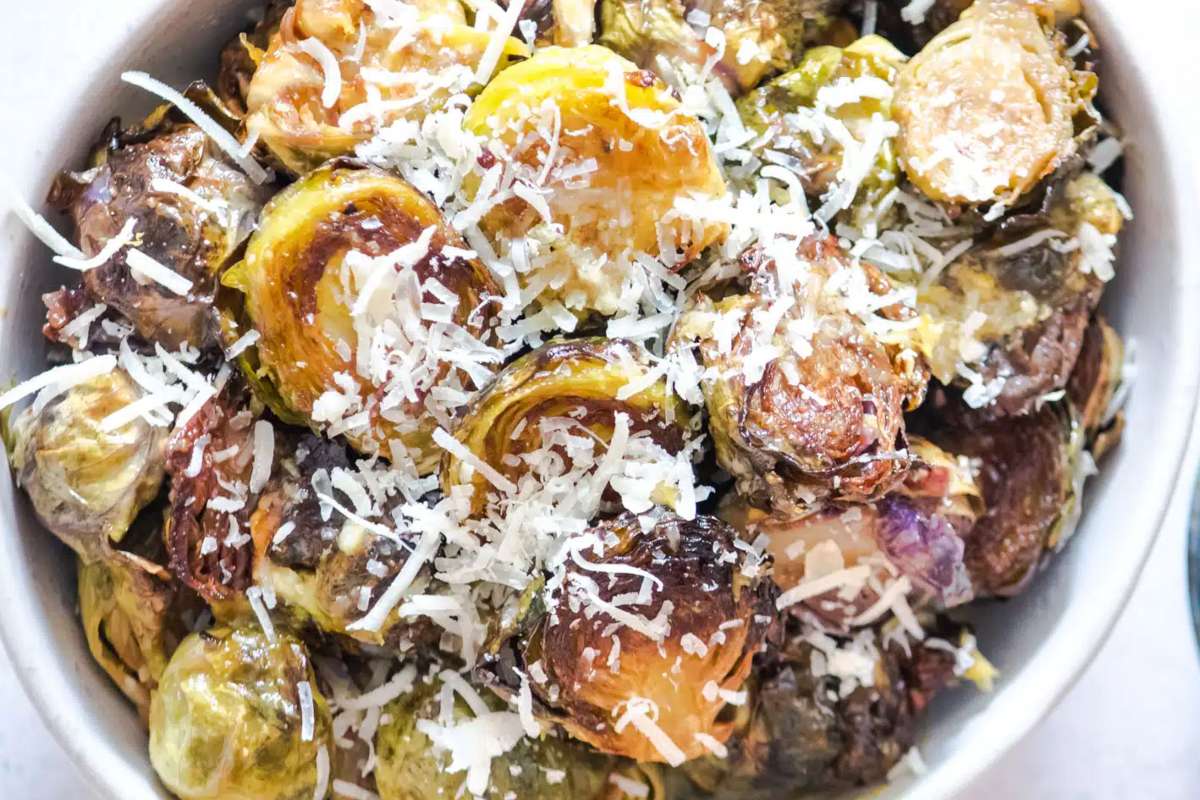 Roasted Parmesan Brussels Sprouts Recipe. 