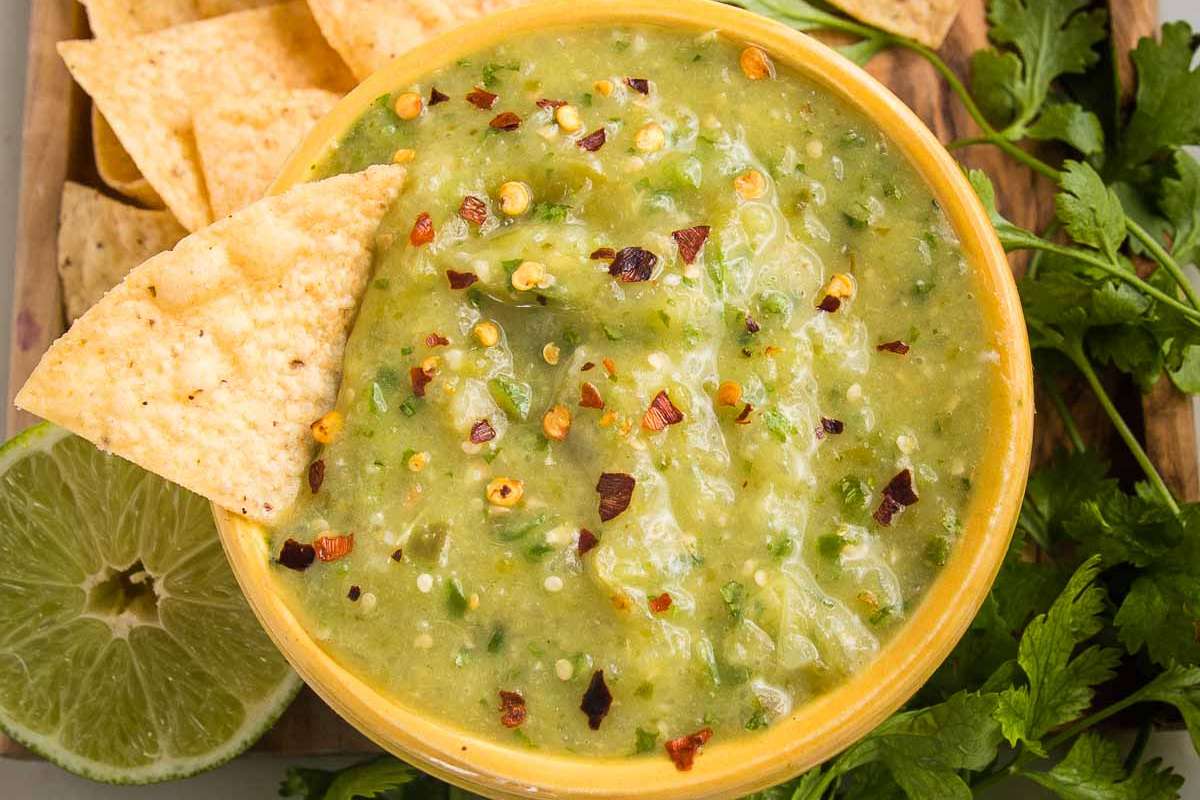 Roasted Tomatillo Salsa Recipe.