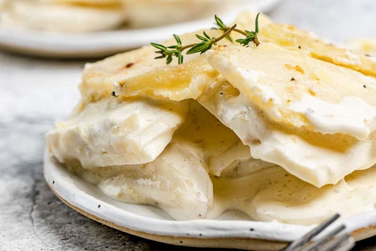 Creamy Scalloped Potatoes Without Cheese