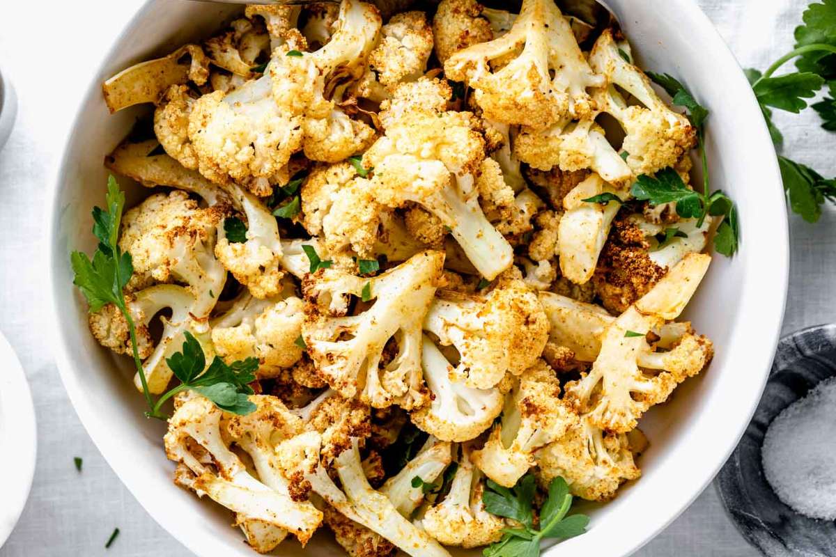 Simple Air Fryer Cauliflower.