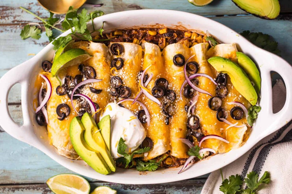 Slow Cooker Chicken Enchiladas