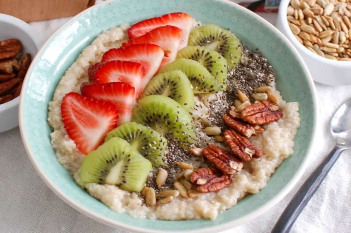 Strawberry Kiwi Chia Seed Oat Bran Bowl. 