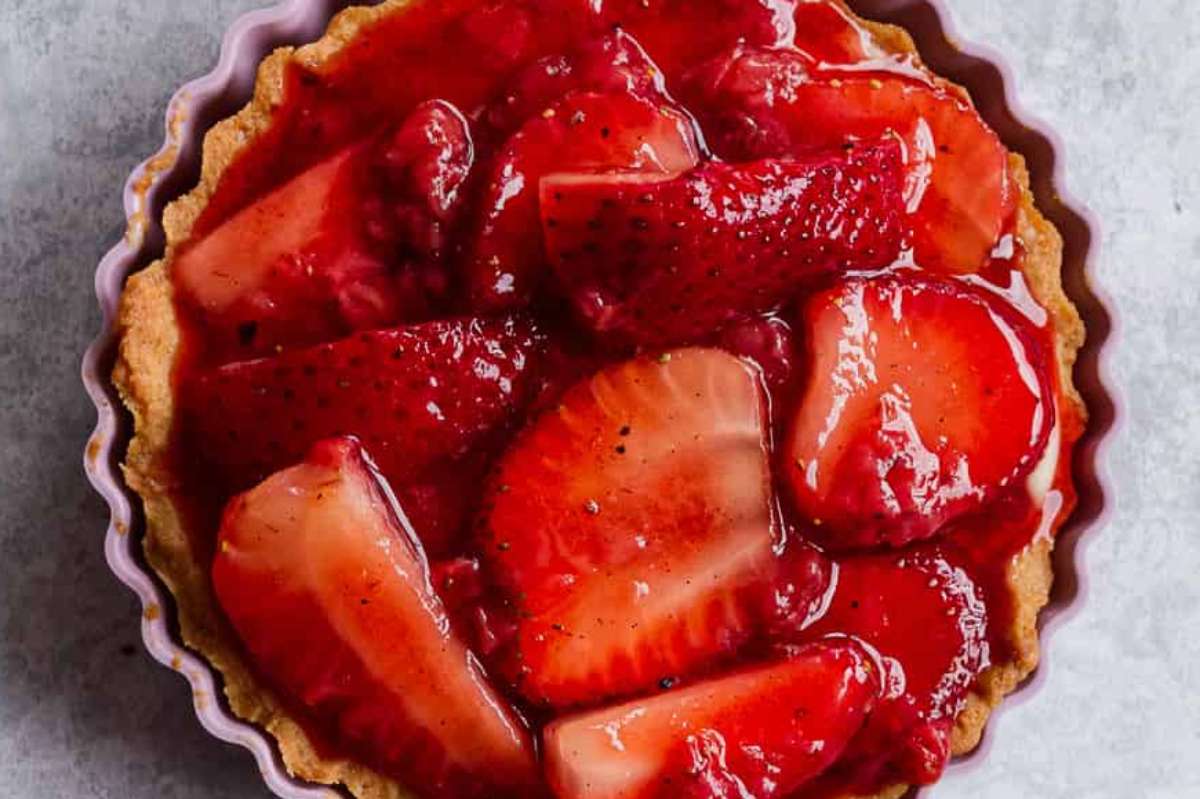 Strawberry Tarts With Black Pepper And Bourbon Vanilla.