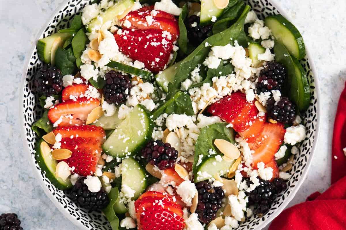 Summer Spinach Salad. 