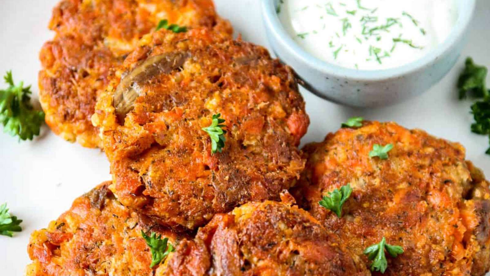 Old Fashioned Salmon Patties recipe by The Food Blog.