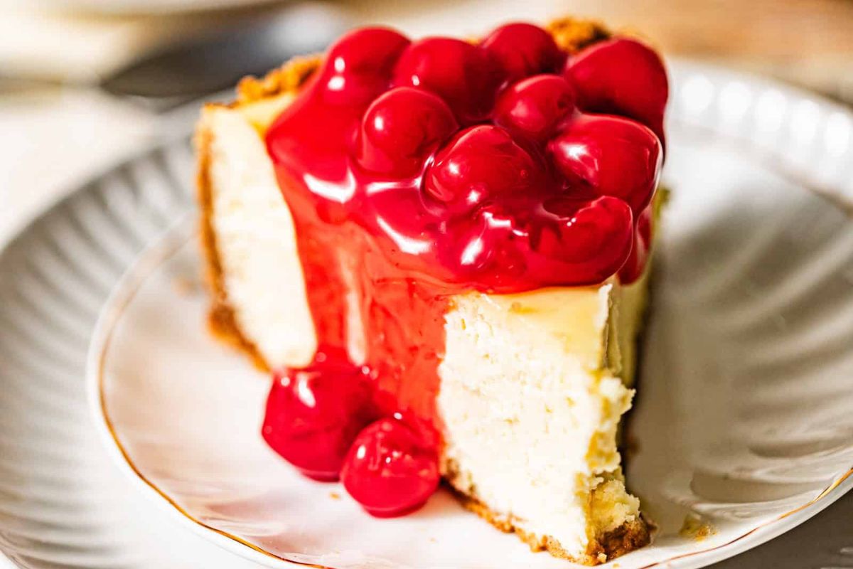 The Best Cherry Cheesecake