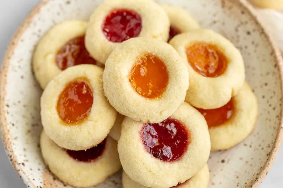 Thumbprint Cookies. 