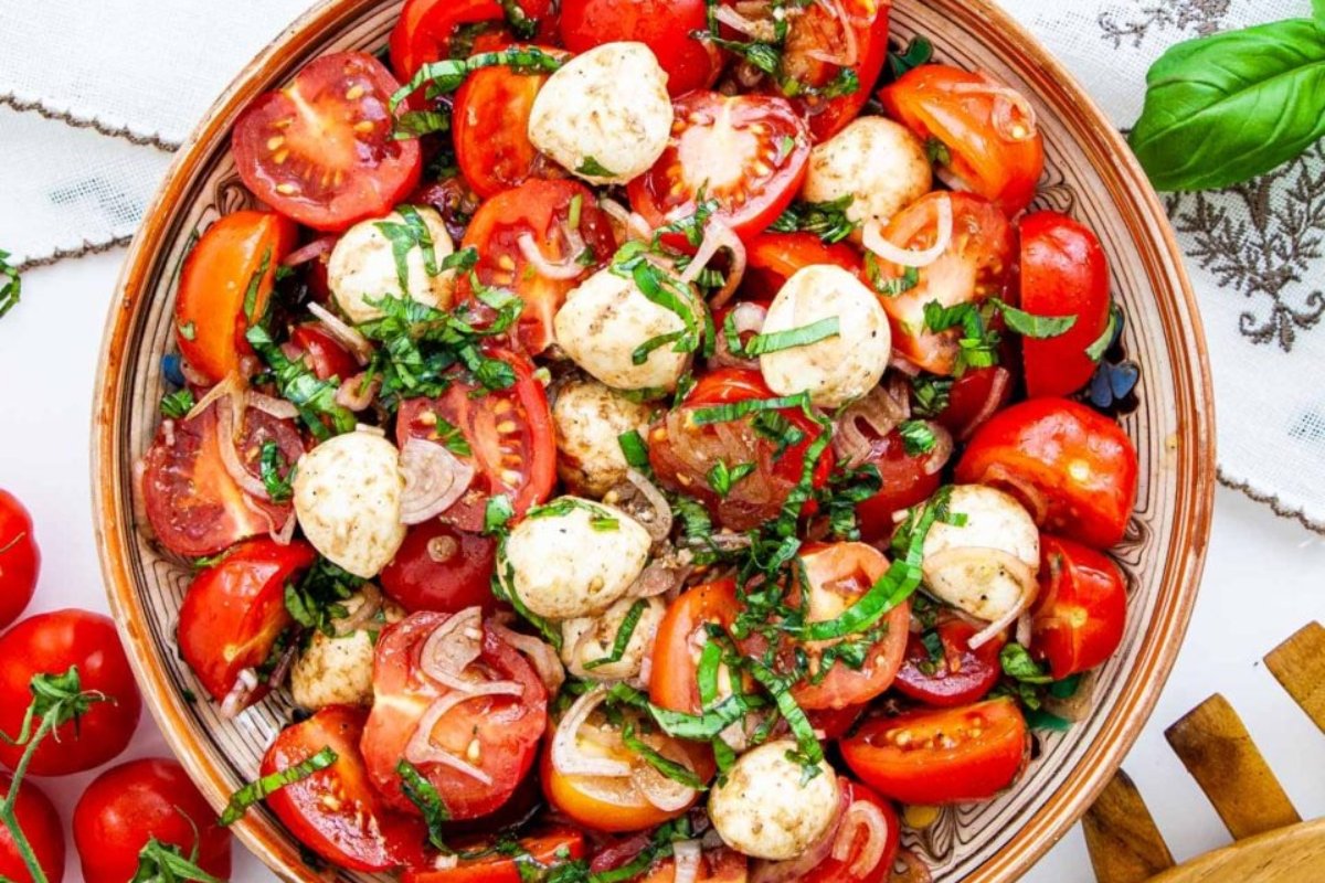 Tomato Basil Salad