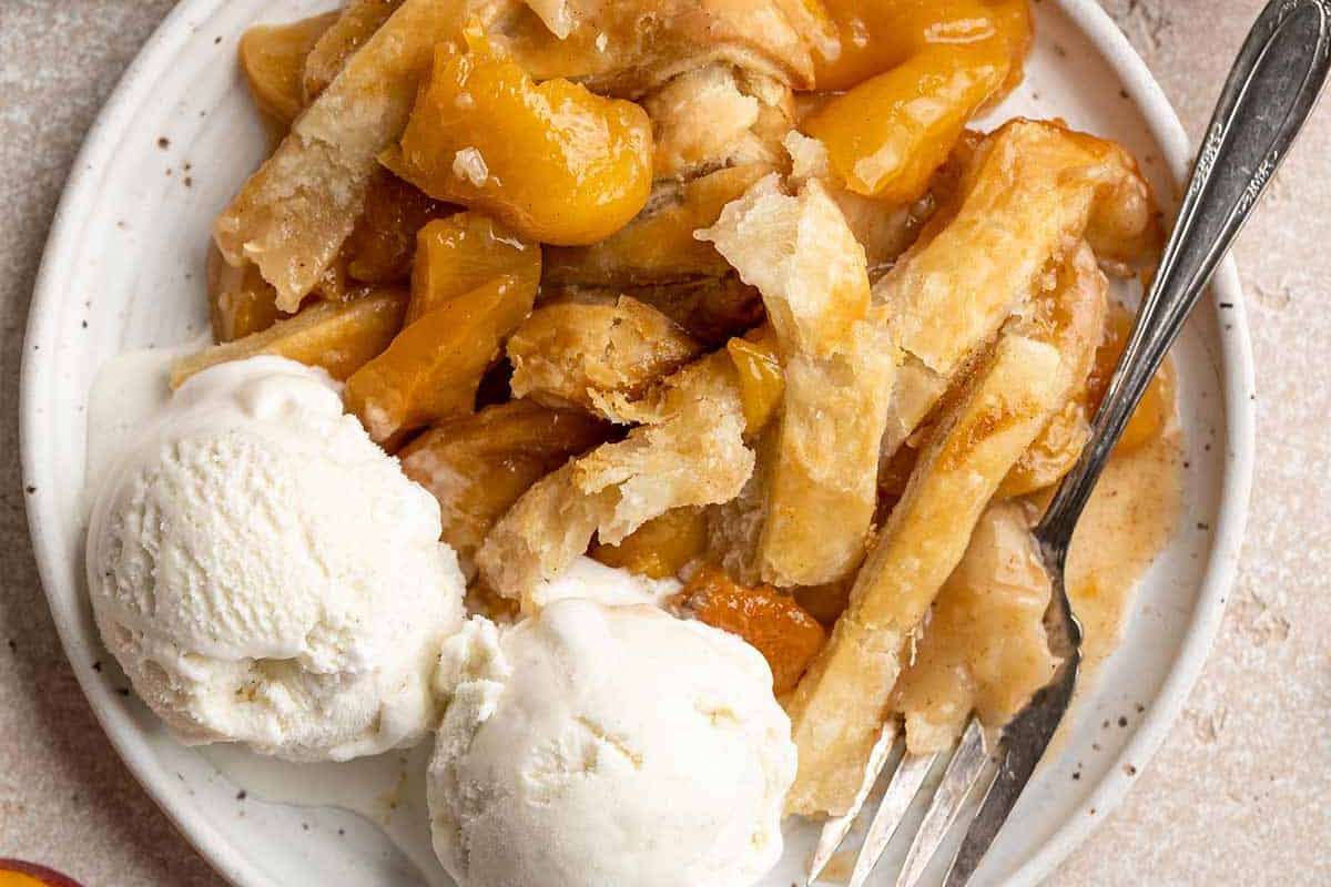 True Old-Fashioned Southern Peach Cobbler.