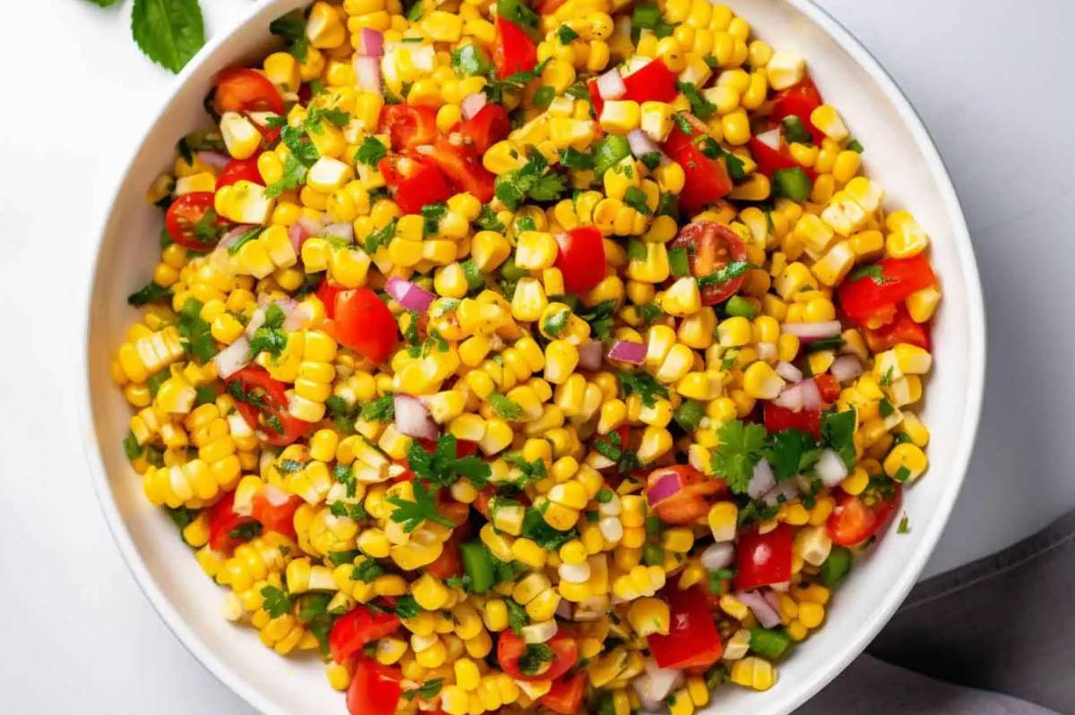 Grilled Corn Salad With Tomatoes. 