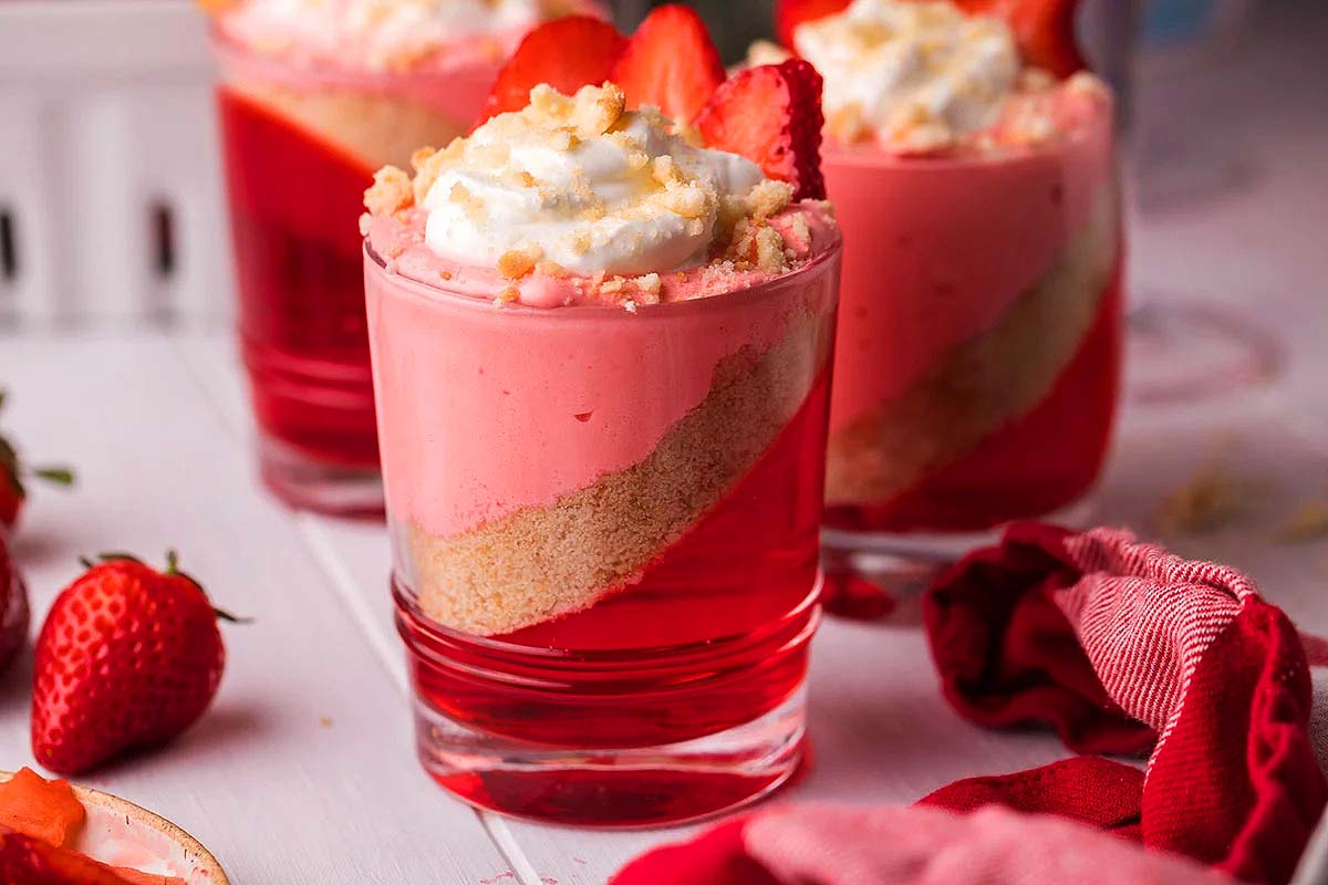 Strawberry Jello Parfait Cups. 