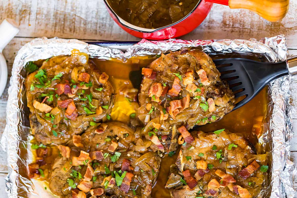 Crock Pot Smothered Pork Chops Recipe. 