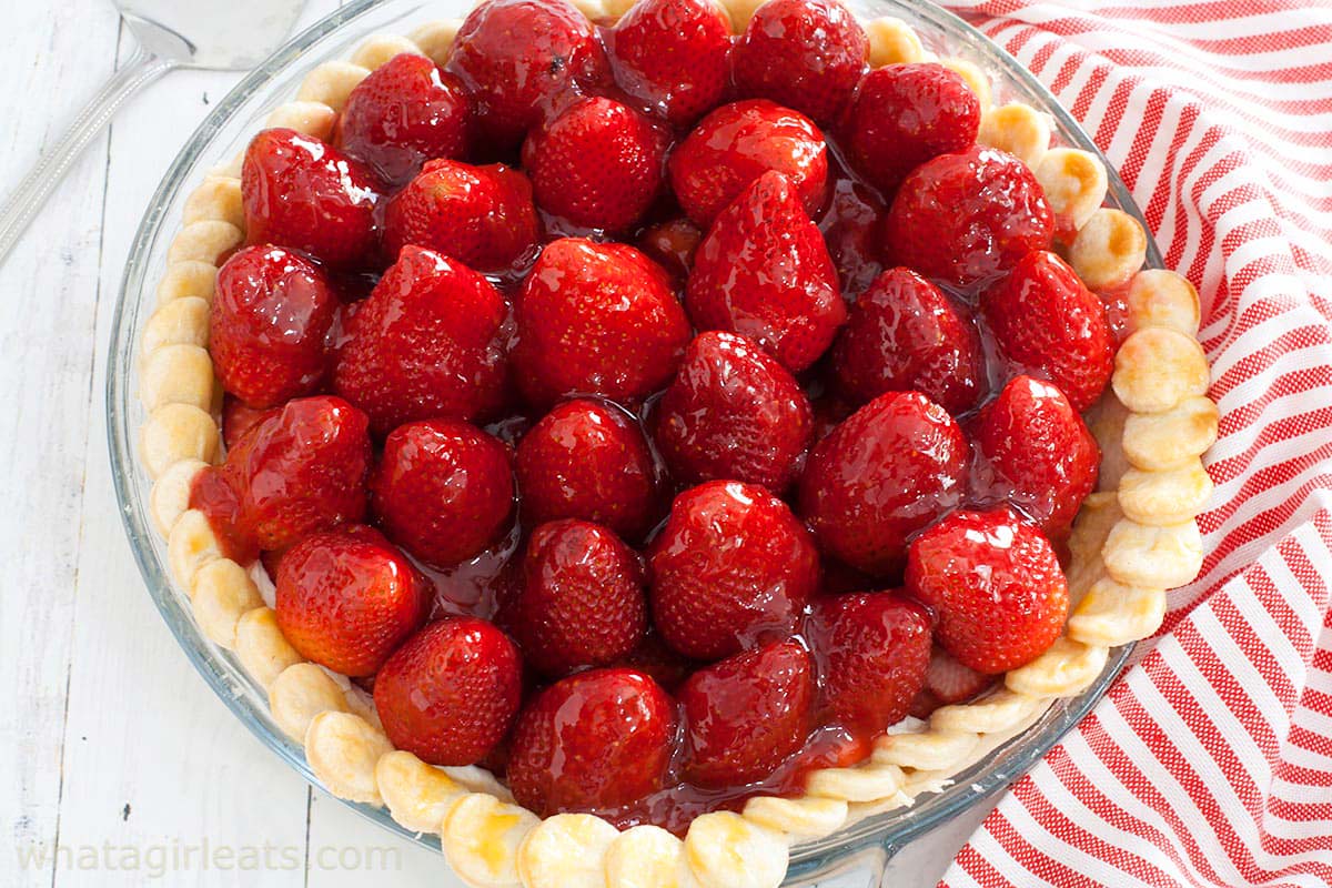 Old Fashioned Strawberry Glaze Pie. 