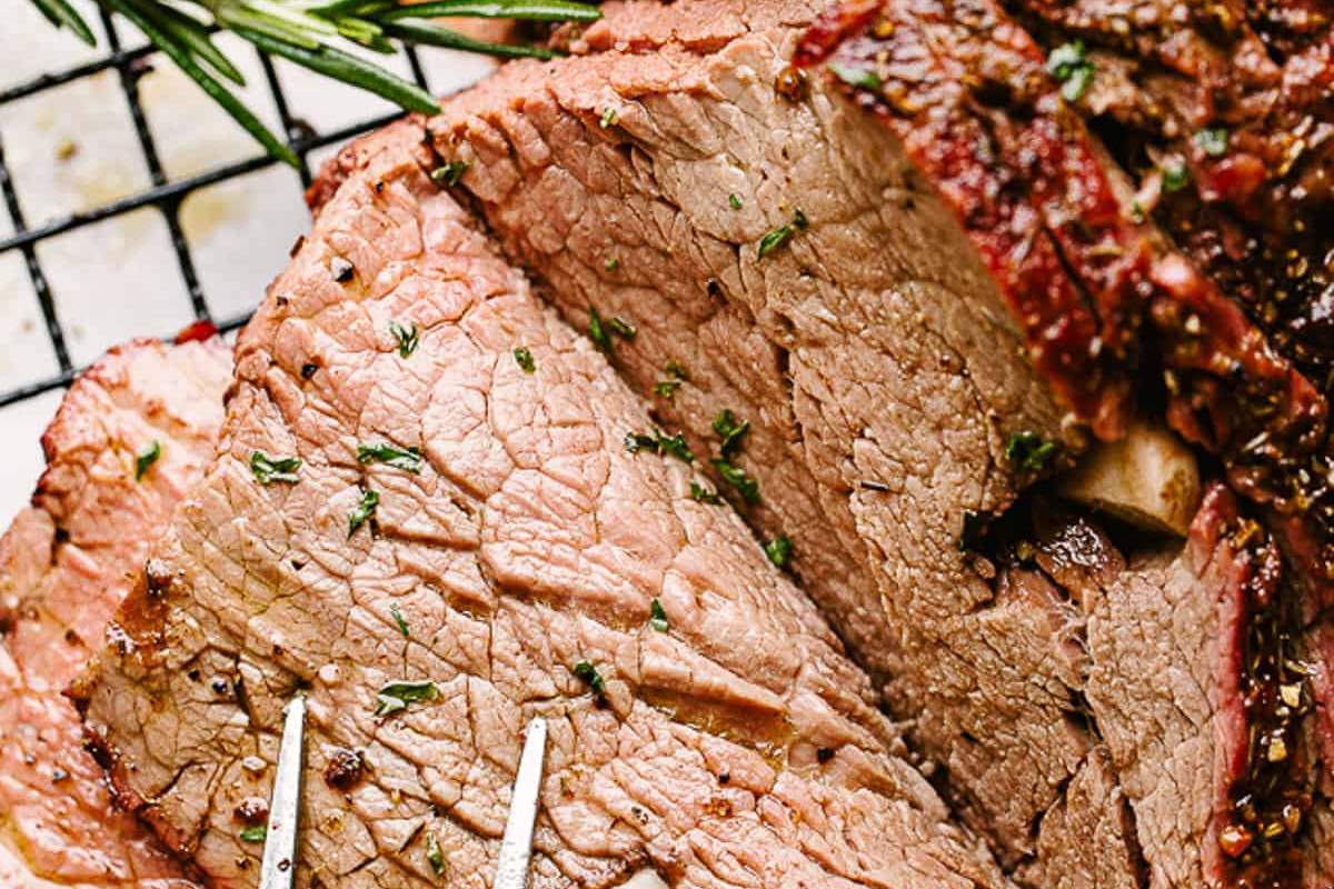 Rosemary Garlic Roast Beef Recipe. 