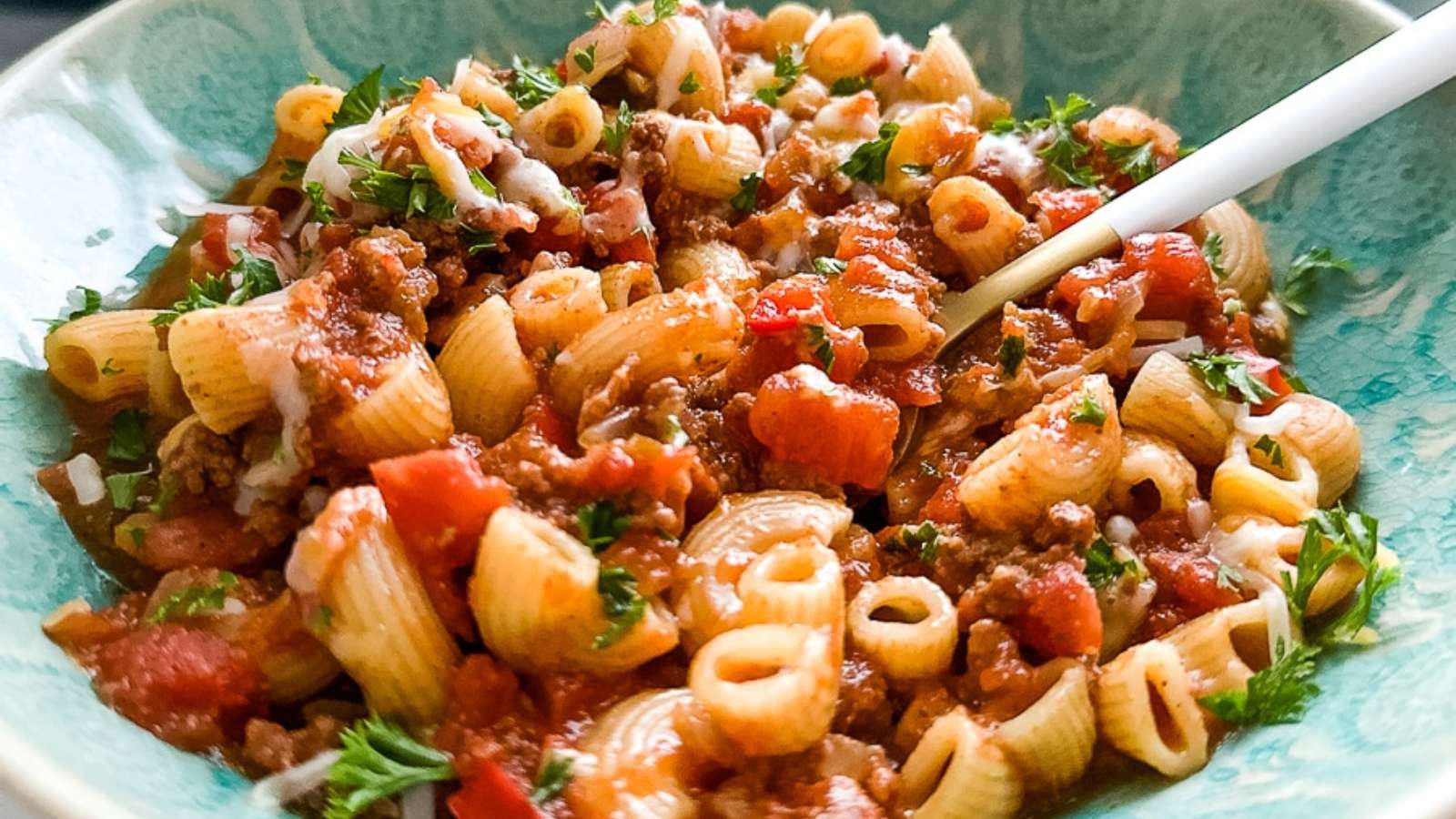 Instant Pot Chili Mac recipe by The Feathered Nester.