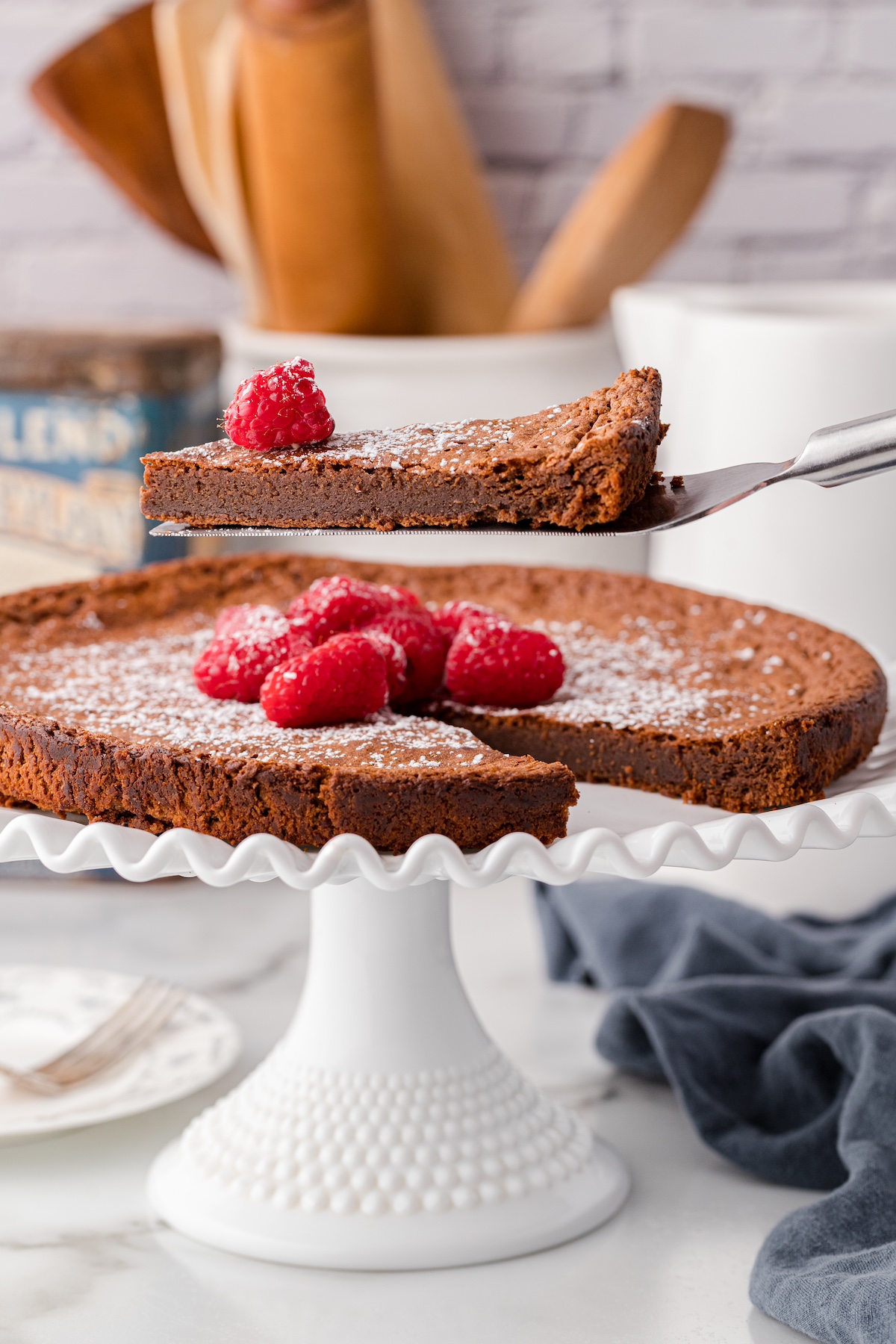 Flourless chocolate cake