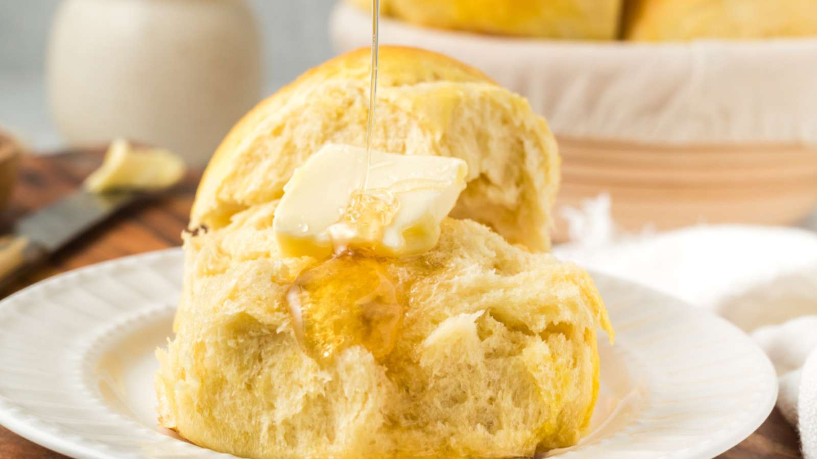 Air Fryer Dinner Rolls recipe by Kitchen Divas.