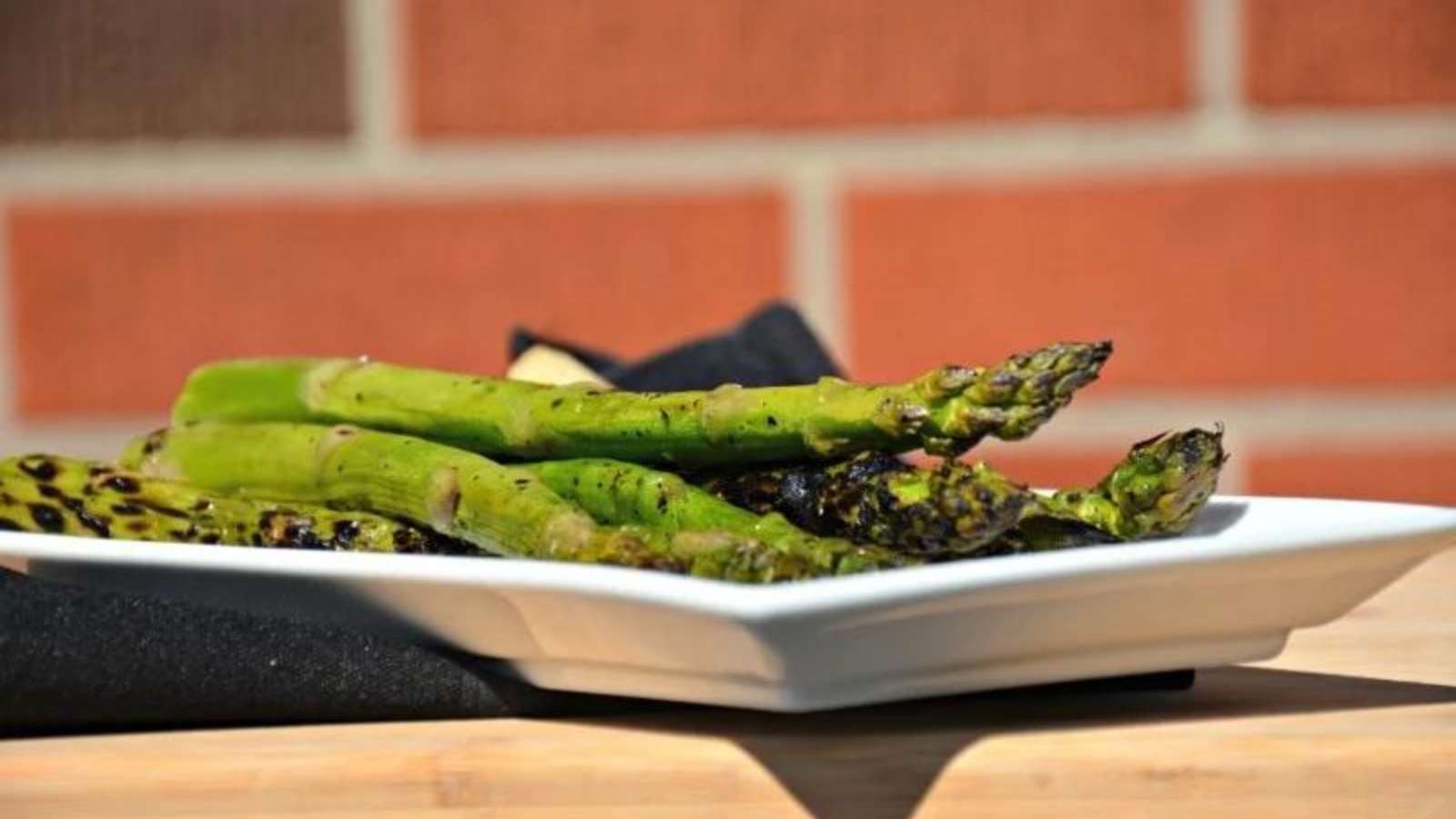 Grilled Asparagus recipe by Kitchen Divas.