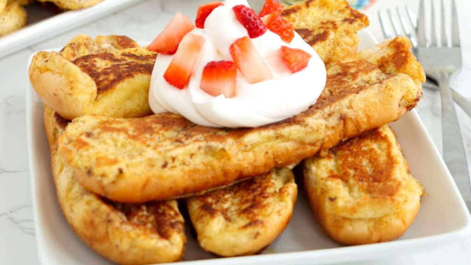 Hot Dog Bun French Toast recipe by Kitchen Divas.