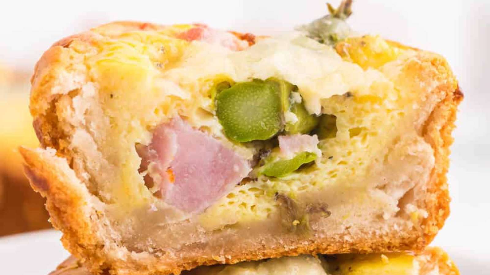 Ham, Asparagus & Swiss Biscuit Cups recipe by Simply Stacie.