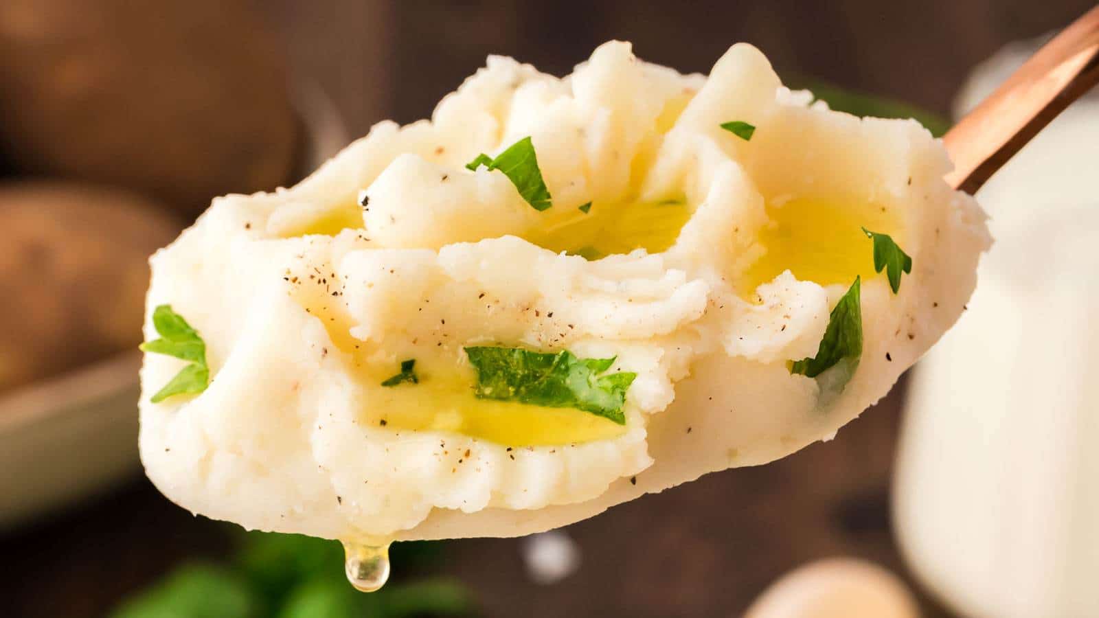 Garlic Mashed Potatoes recipes by Tessie's Table.