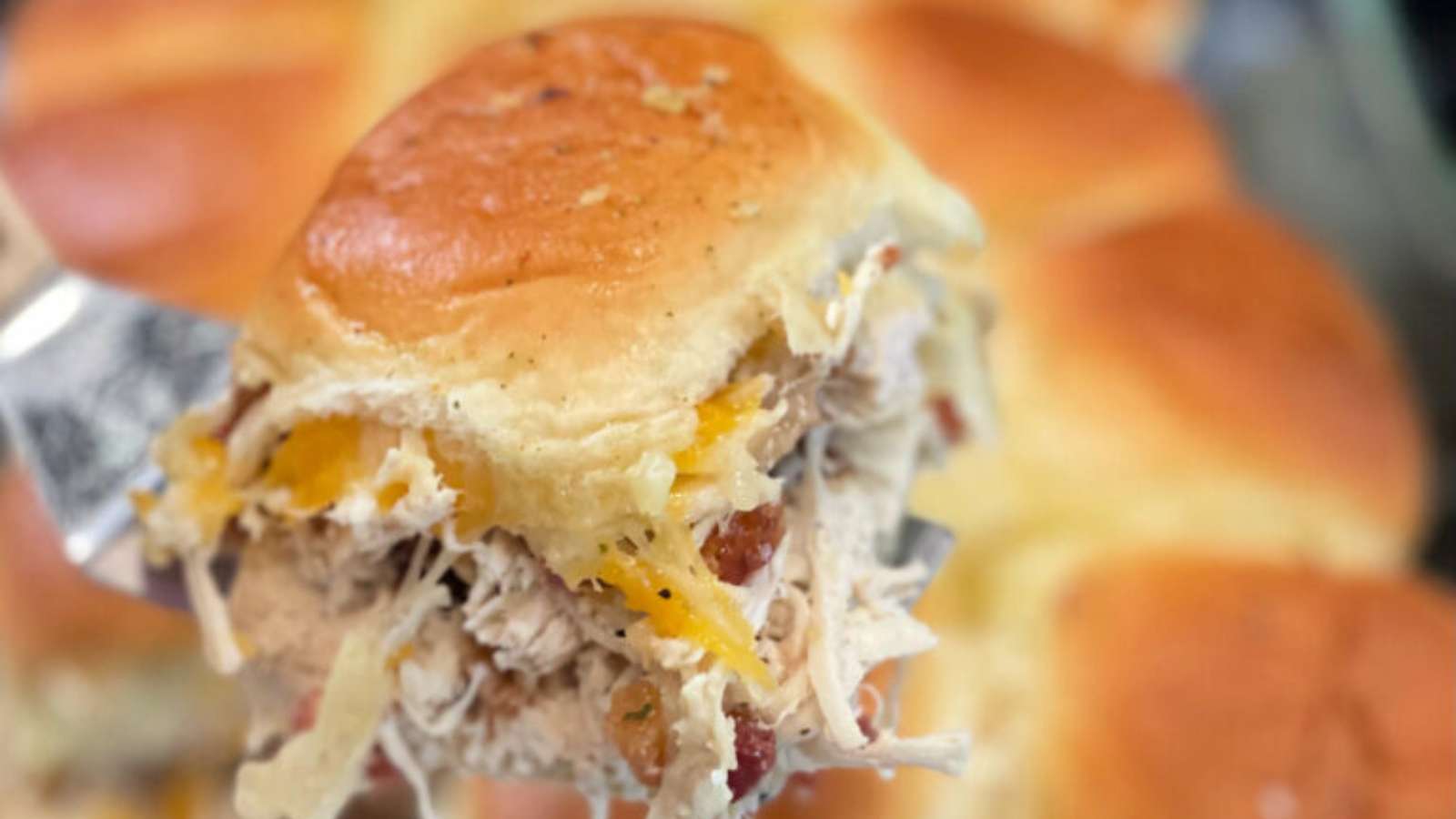 Chicken Bacon Ranch Sliders recipe by The Cookin Chicks.