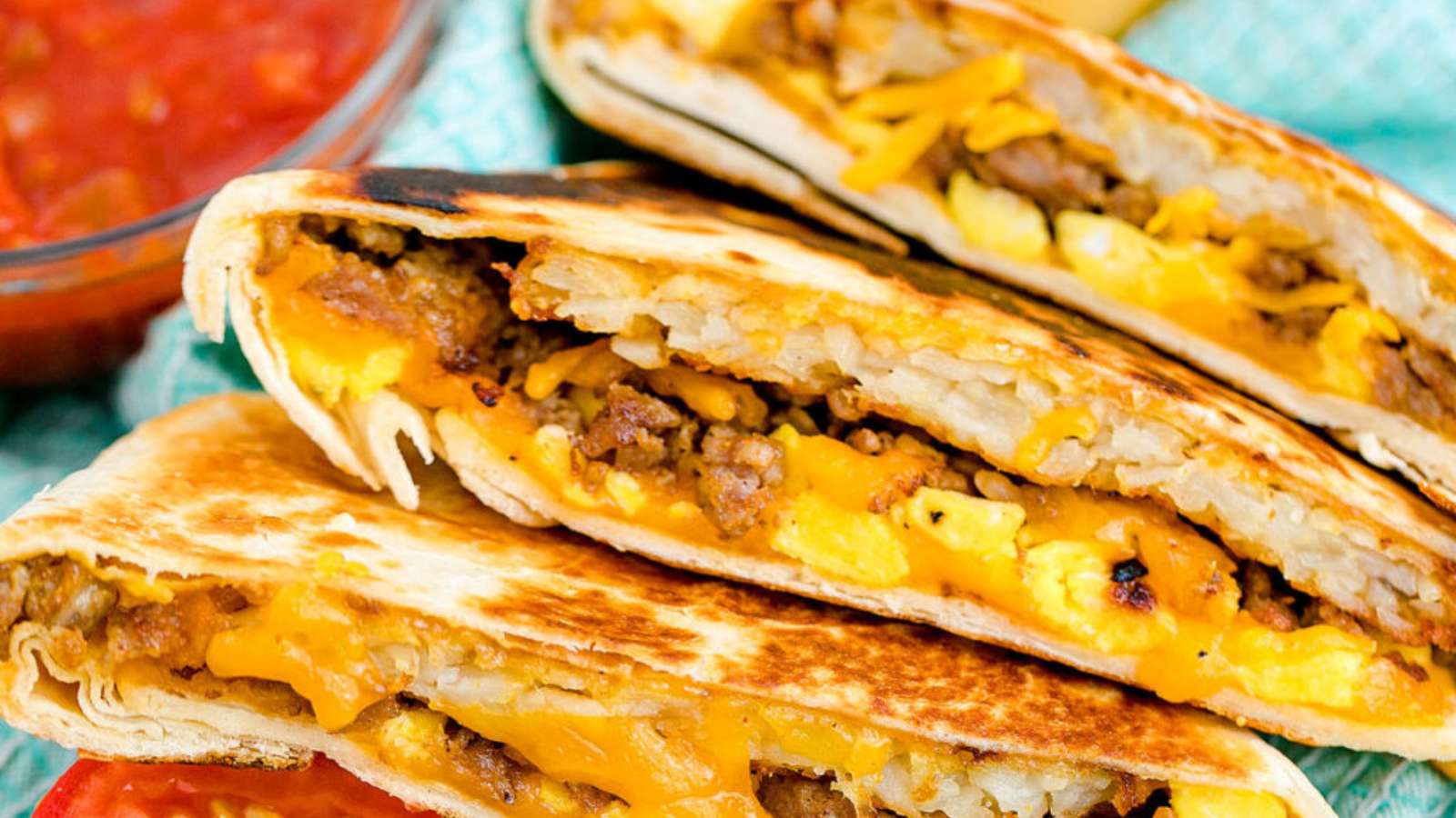 Breakfast Crunchwrap recipe by xoxoBella.