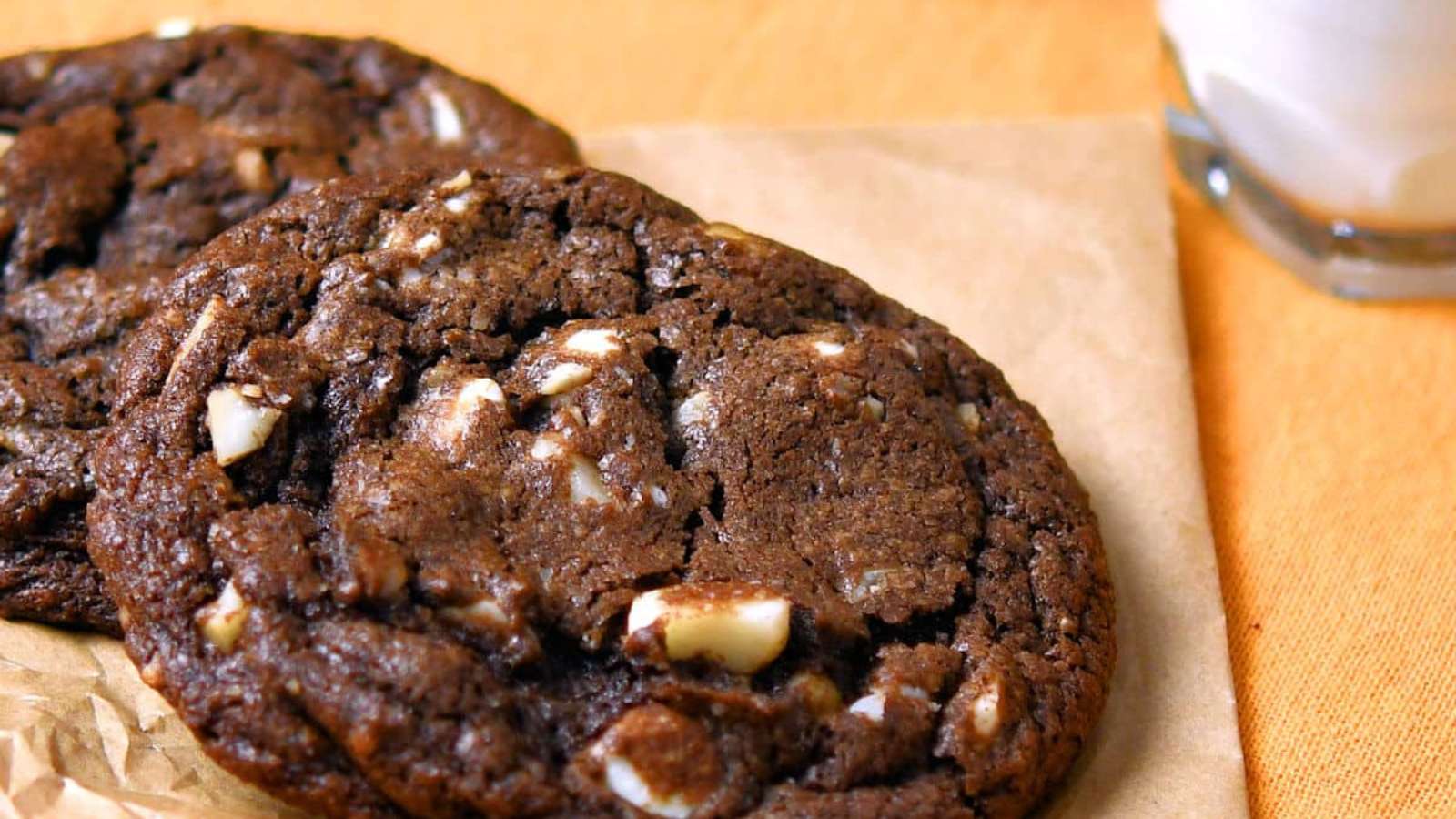 Chocolate Macadamia Nut Cookies recipe by 24Bite.