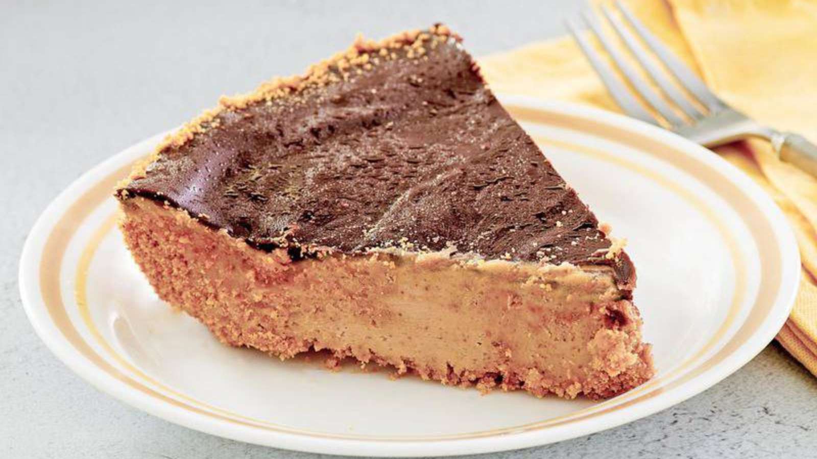 Chocolate Peanut Butter Pie recipe by Copykat Recipes.