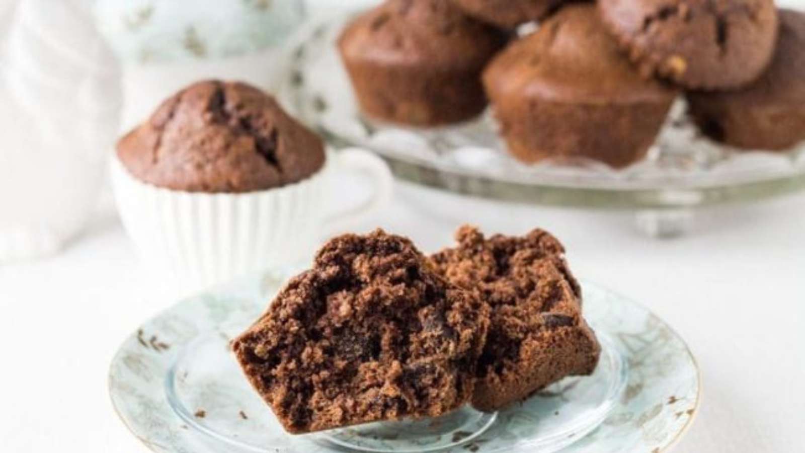 Double Chocolate Chip Muffins recipe by Erren’s Kitchen.