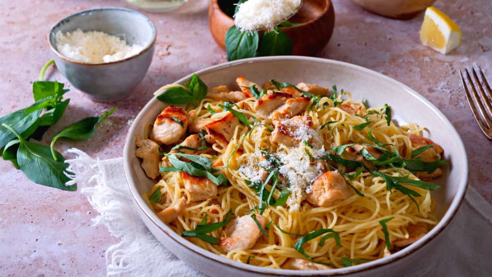 Lemon Basil Pasta (With Chicken) recipe by In the Kitch.