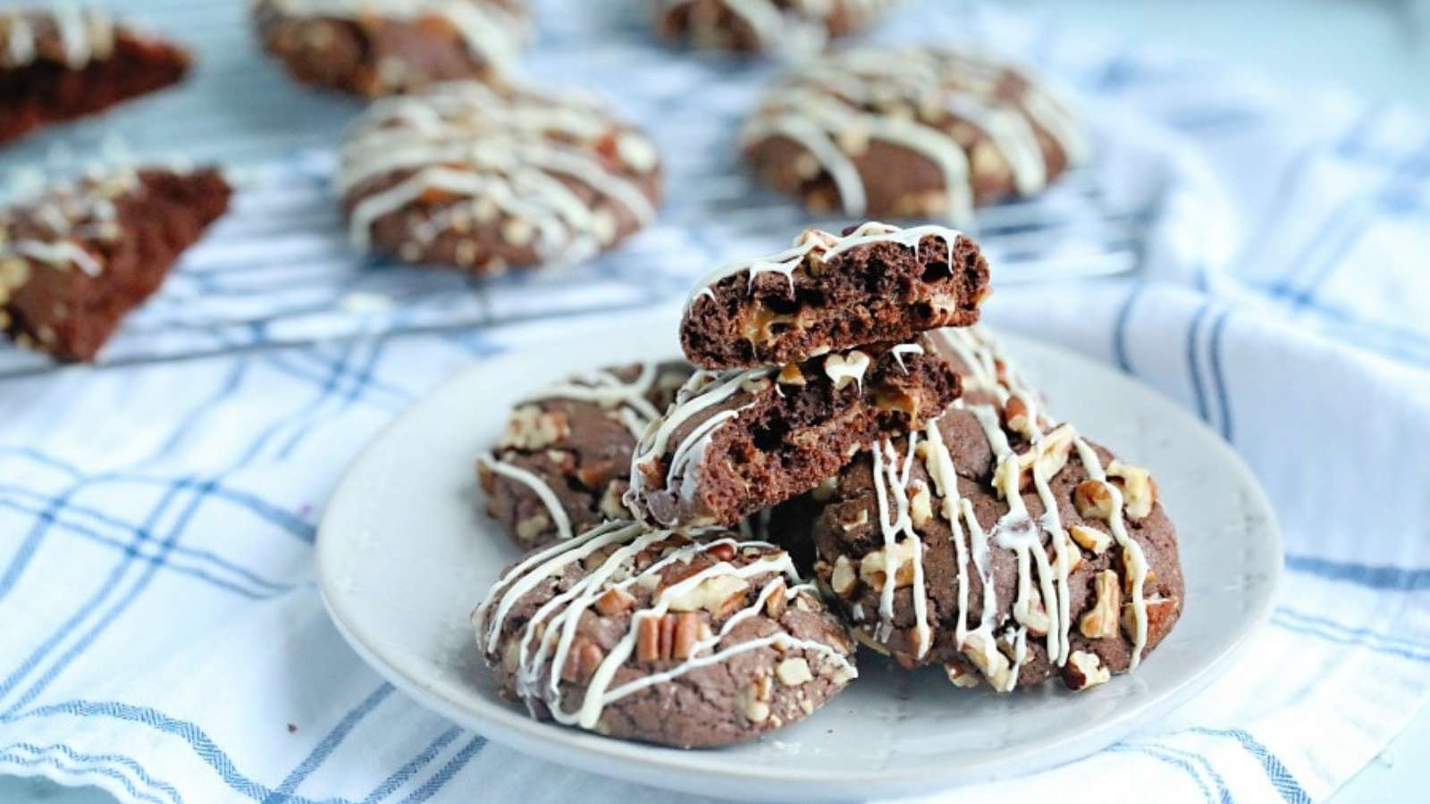 Chewy Chocolate Turtle Cookies recipe by Kitchen Divas.