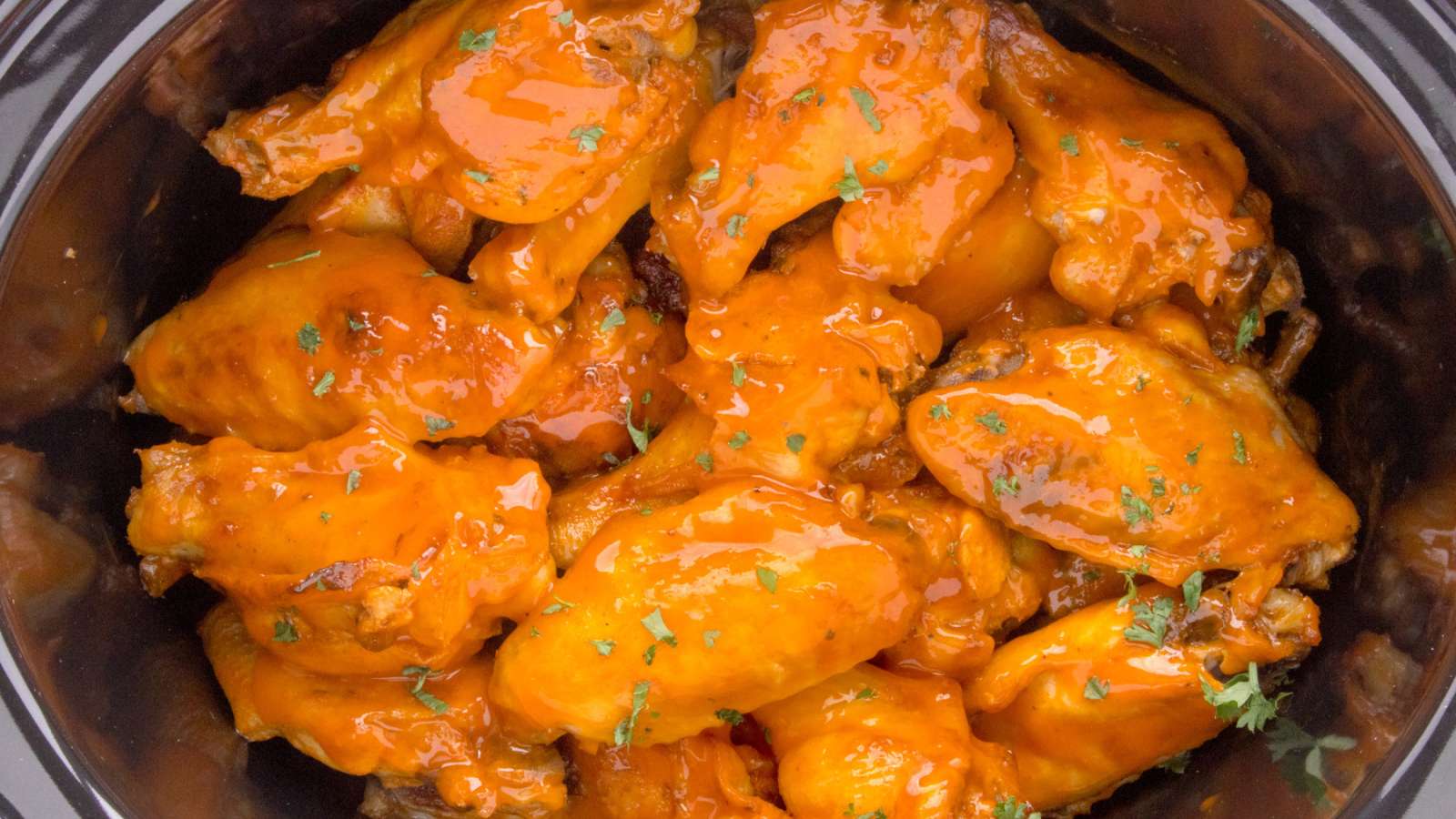 Crock Pot Hot Wings recipe by Kitchen Divas.