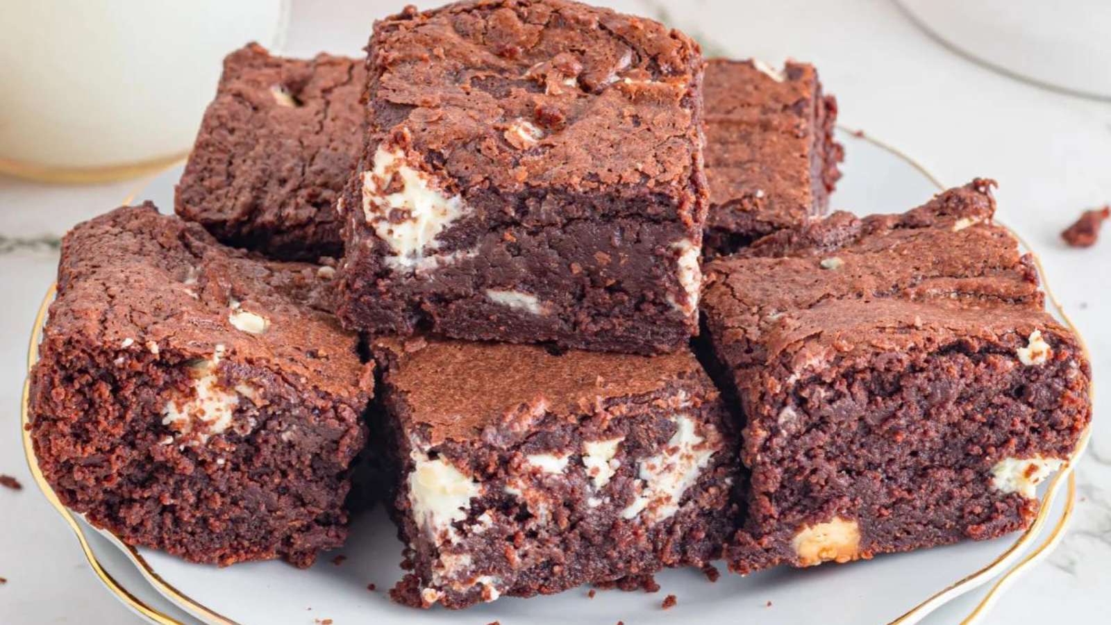 Easy Chocolate Fudge Brownies recipe by Kitchen Divas.