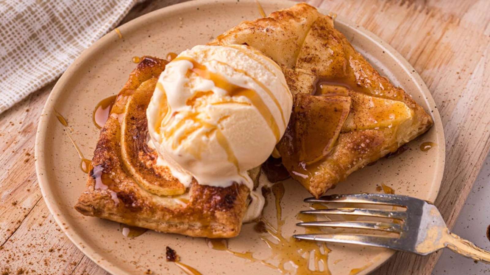 Easy Puff Pastry Apple Tart recipe by Kitchen Divas.