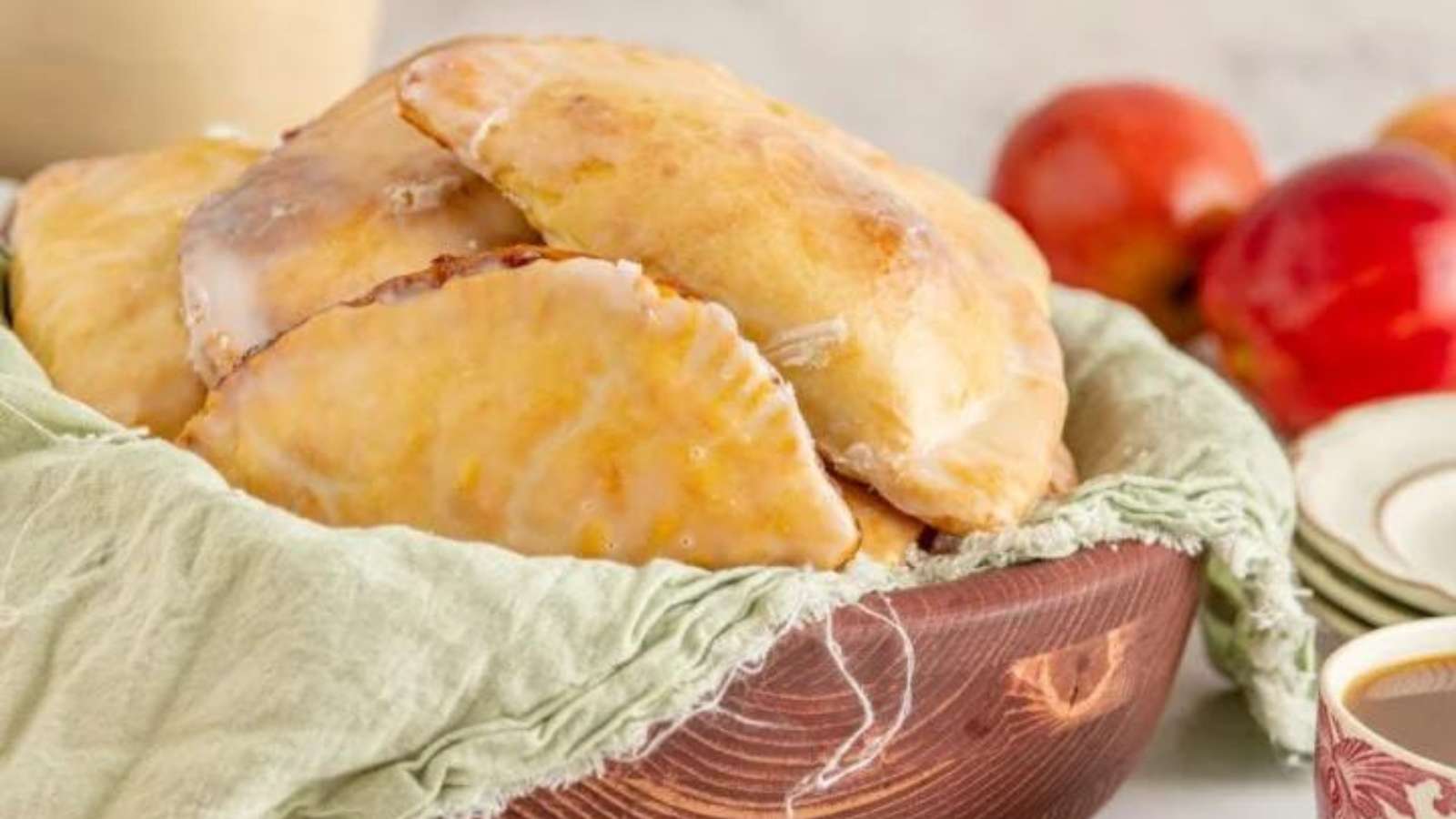 Old Fashioned Apple Turnover recipe by Kitchen Divas.