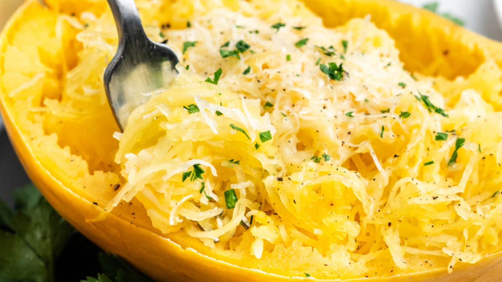 Slow Cooker Spaghetti Squash recipe by Kitchen Divas.