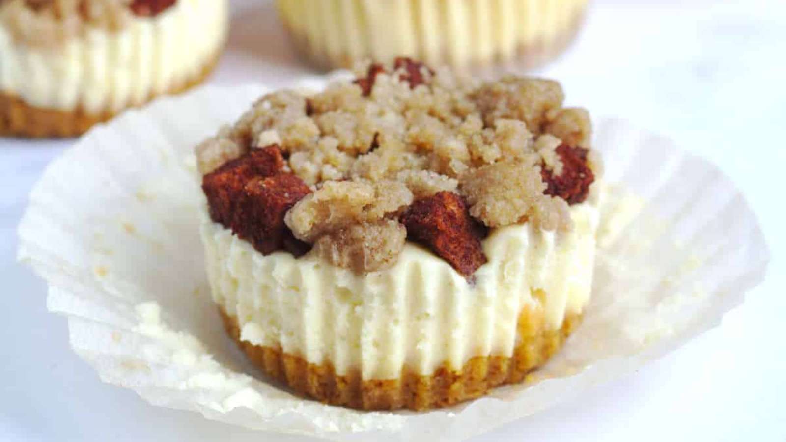 Mini Apple Crisp Cheesecakes recipe by Nina Kneads to Bake.