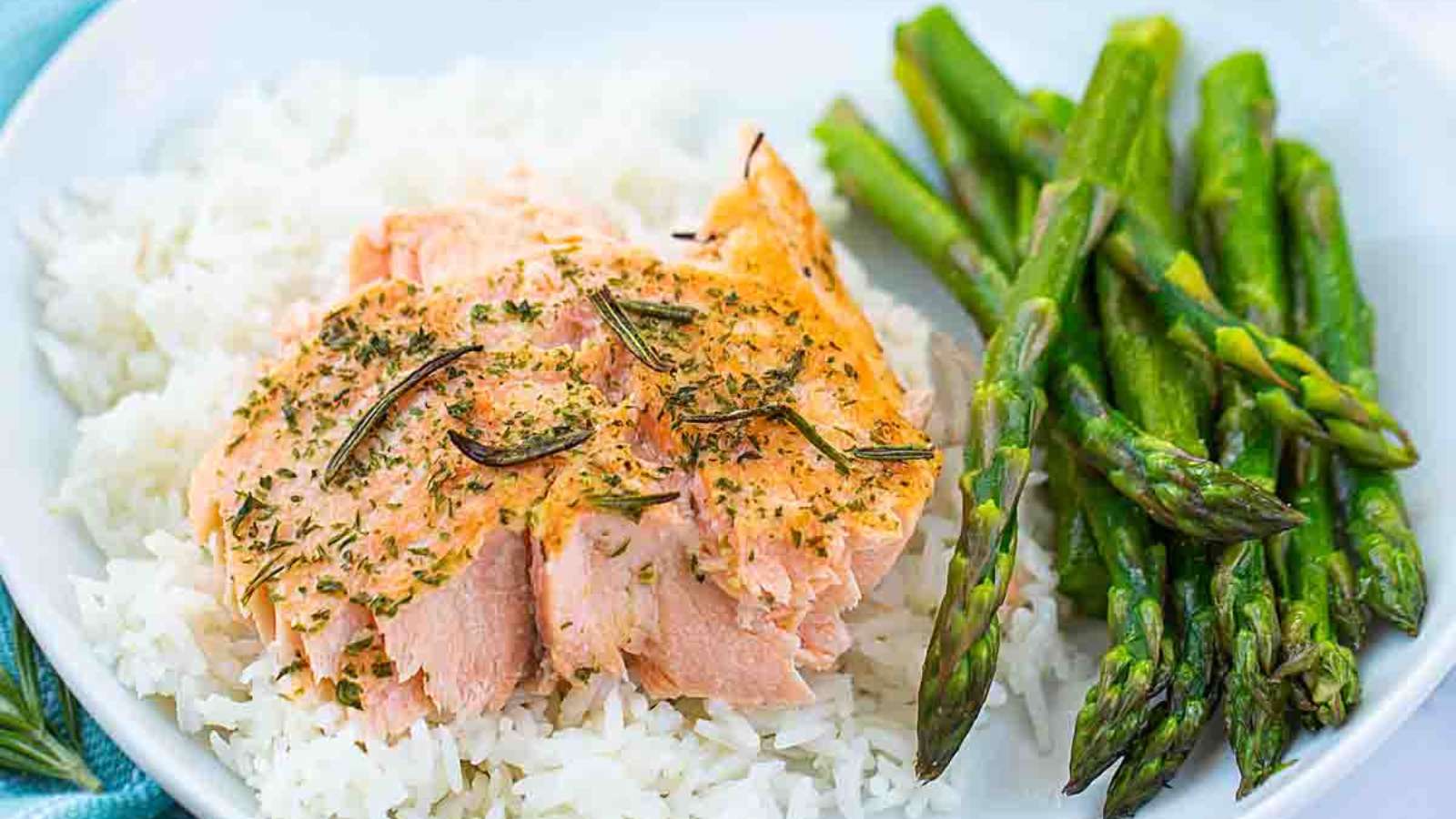 Baked Whole Salmon Fillet recipe by Oh My Food Recipes.