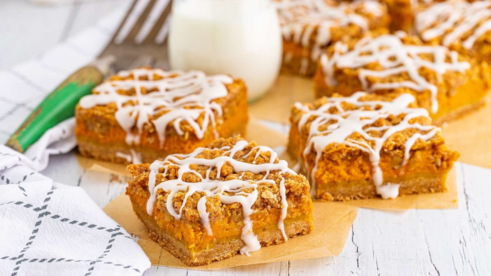 Pumpkin Streusel Bars recipe by Princess Pinky Girl.