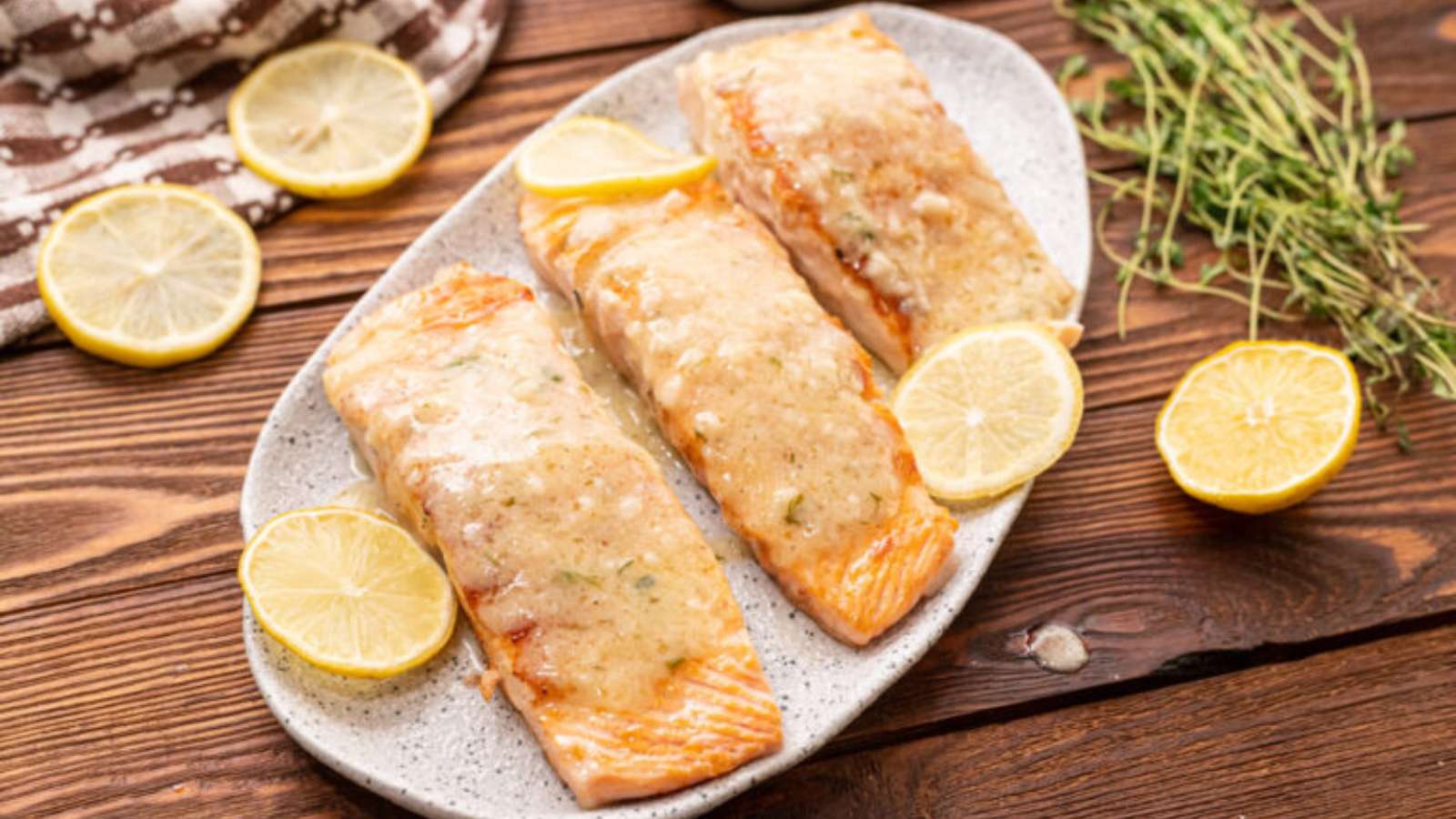 Lemon Garlic Salmon recipe by The Cookin Chicks.