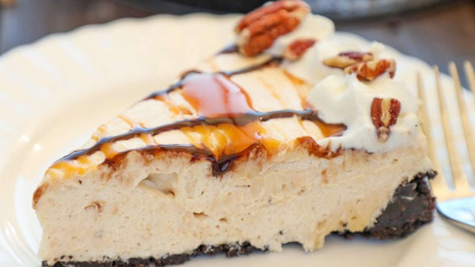 Ultimate No Bake Turtle Pie recipe by Baking Beauty.