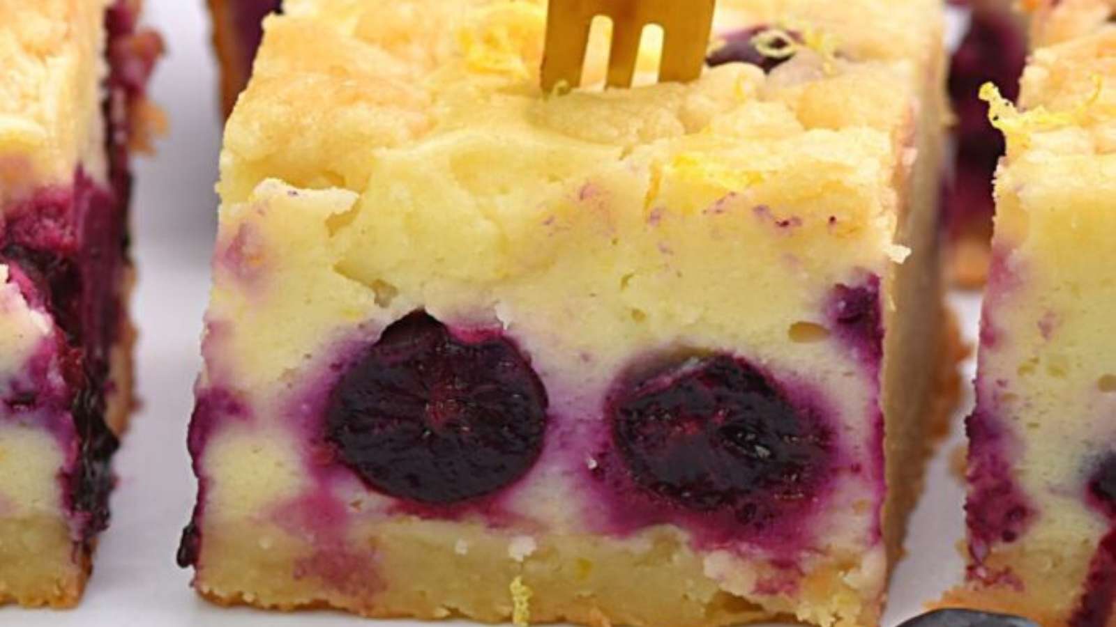 Easy Lemon Blueberry Bars recipe by Full Kitchen Recipes.
