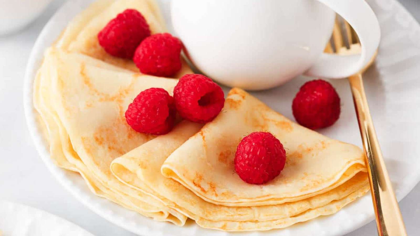 Swedish Pancakes recipe by I Heart Naptime.