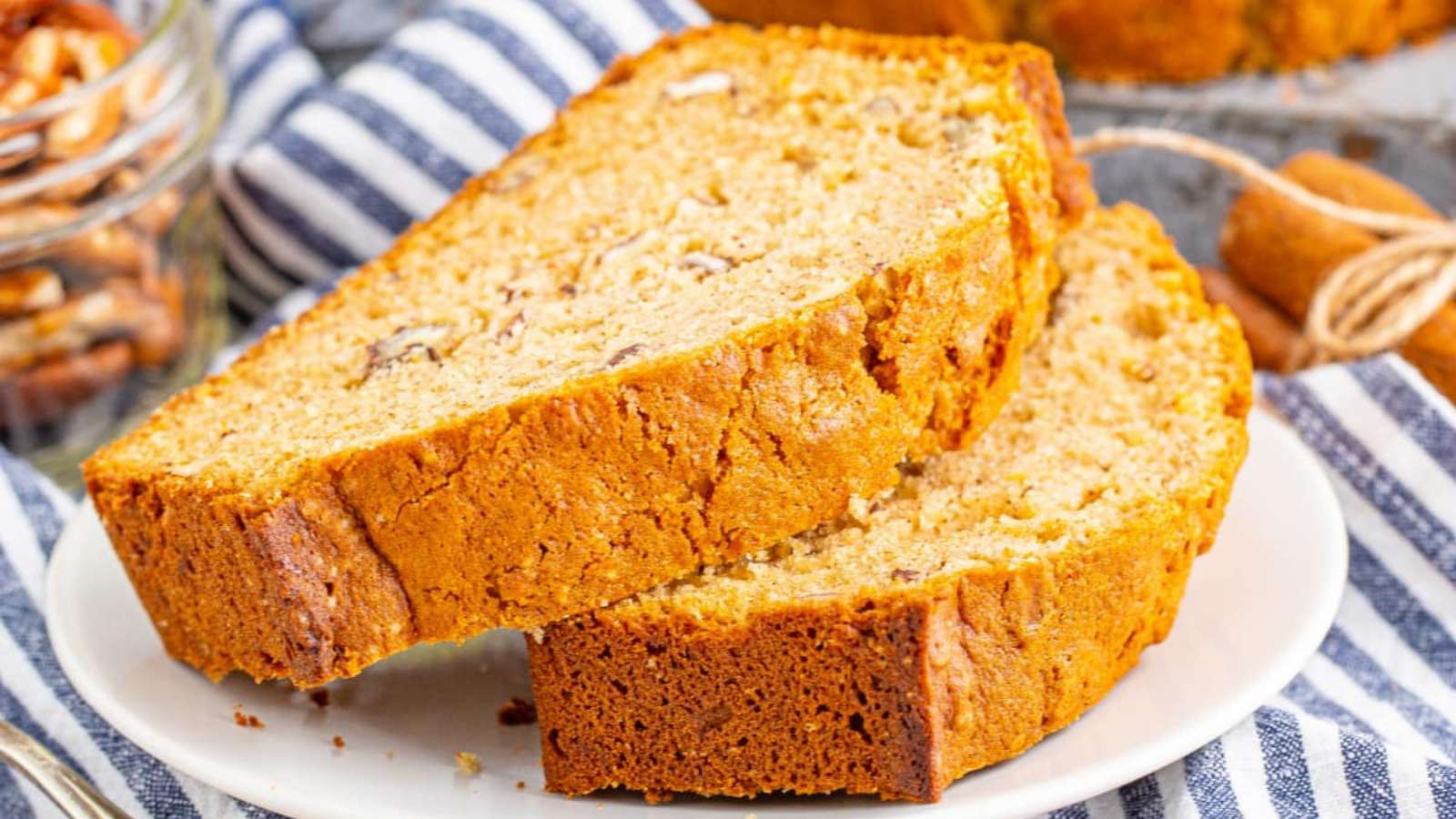 Apple Pecan Bread recipe by Kitchen Divas.