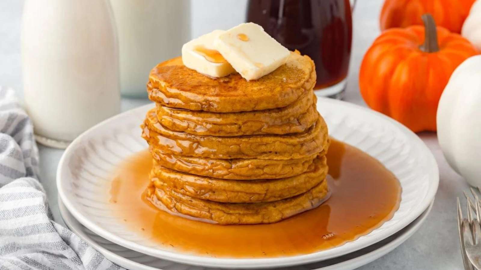 Pumpkin Pie Spice Pancakes recipe by Little Chef Within.