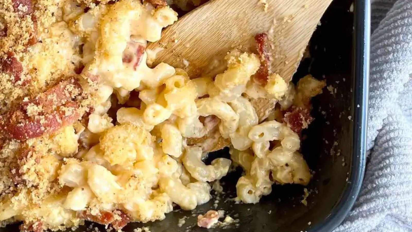 Mac and Cheese Bake with Bacon recipe by Cup of Flour.