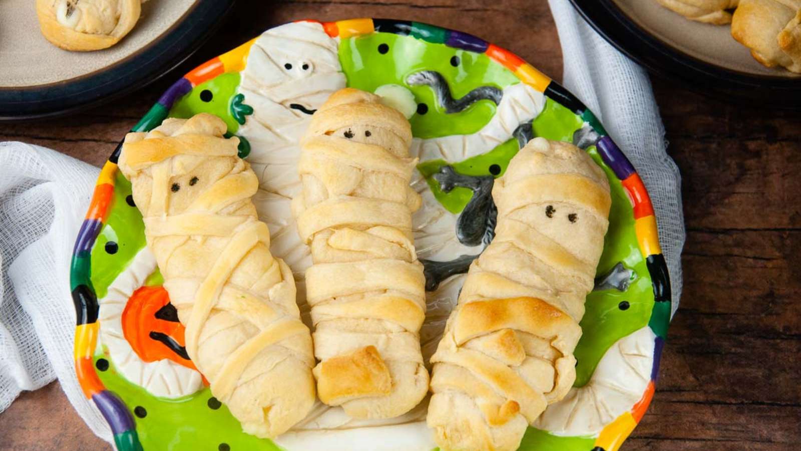 Easy Mummy Mozzarella Sticks recipe by Seasoned Sprinkles.