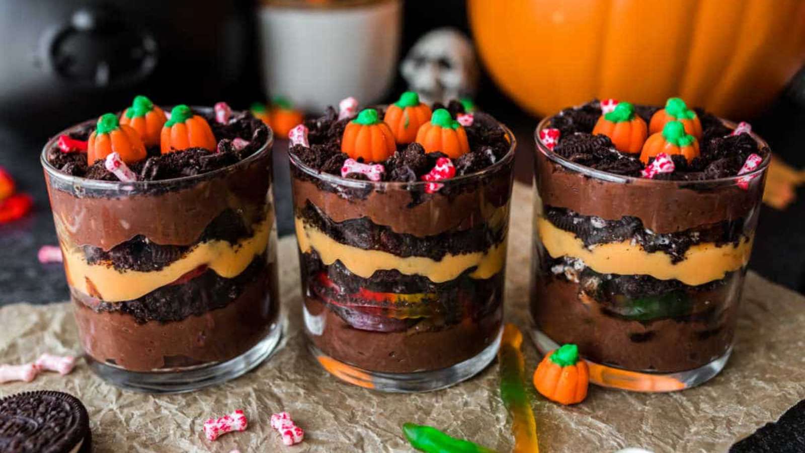 Pumpkin Patch Dirt Cups recipe by Simply Stacie.